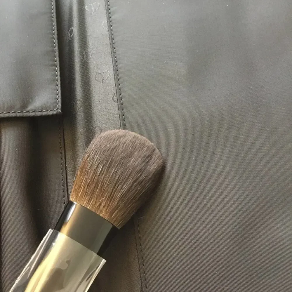 Cle de Peau Exclusive Makeup Brush Set